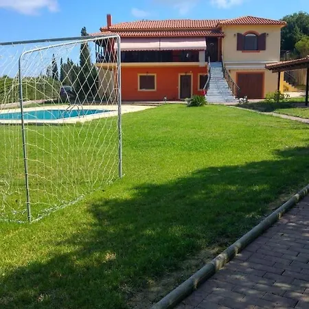 Kastro With Pool In Kyllini, Peloponnese